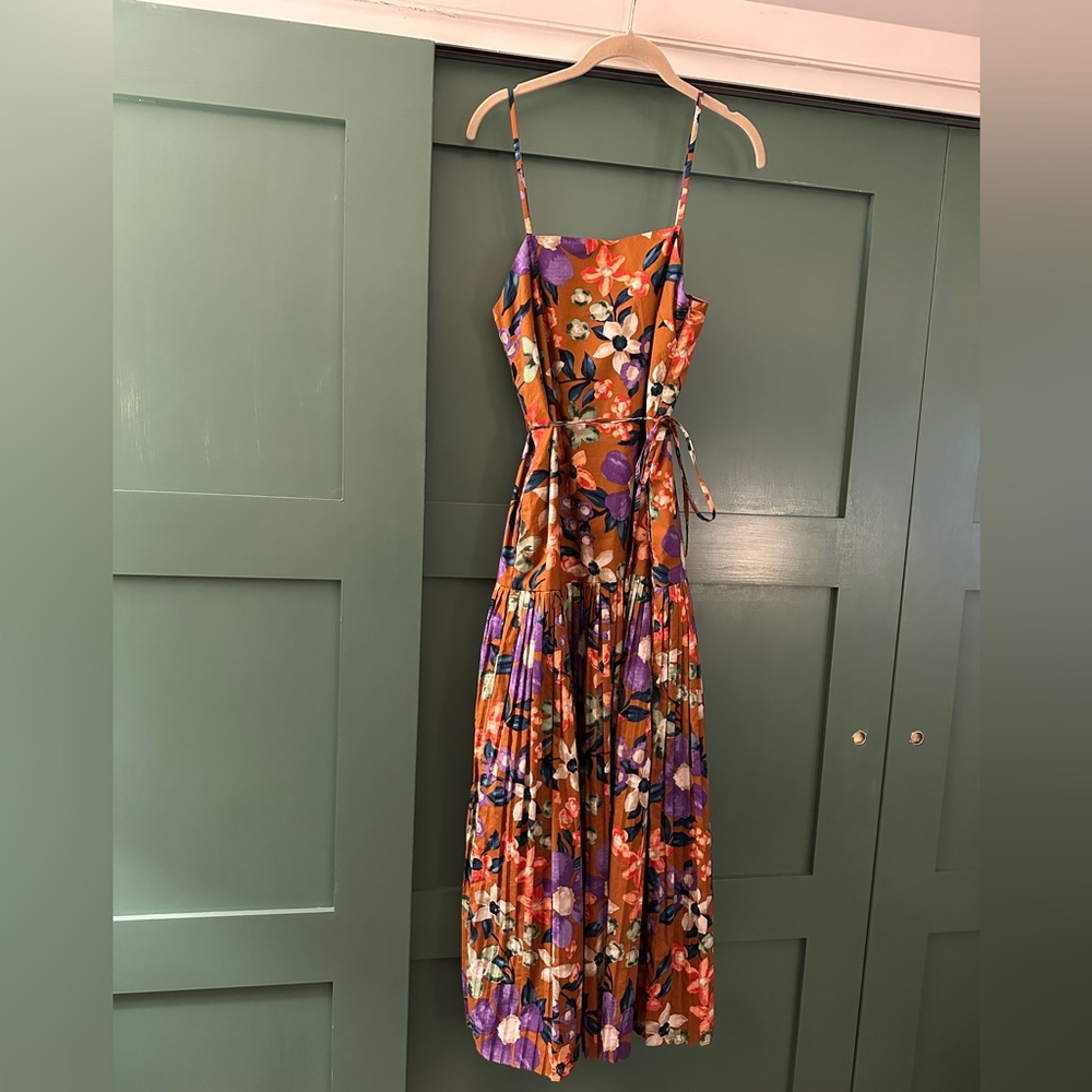 Current Air NEW Vinnie Louise brown floral pleated maxi dress, Jillian, Sz Small